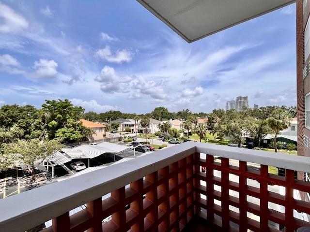 Image 16 of 26 For 4015 Bayshore Boulevard 4d