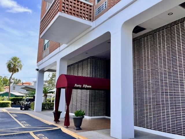 Image 19 of 26 For 4015 Bayshore Boulevard 4d