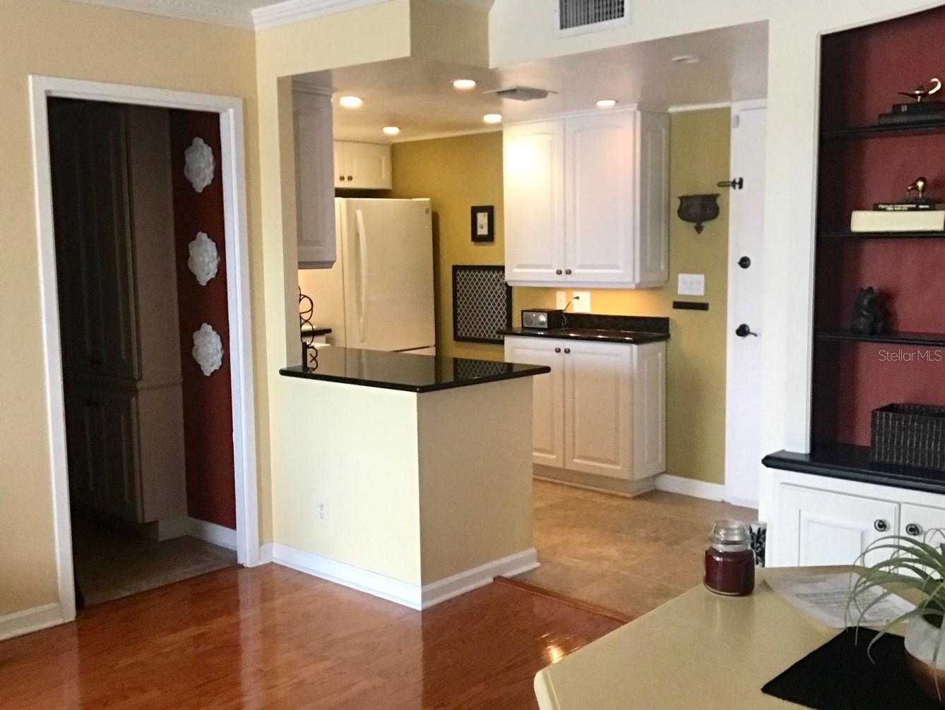 Image 4 of 14 For 4015 Bayshore Boulevard 4d