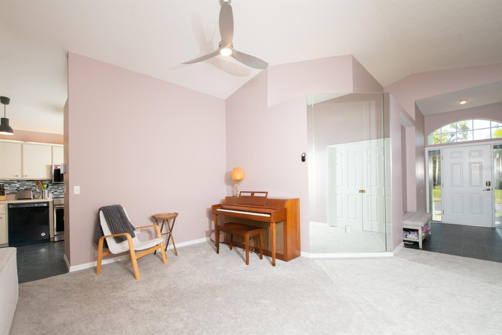 Image 15 of 40 For 10321 Ravines Drive