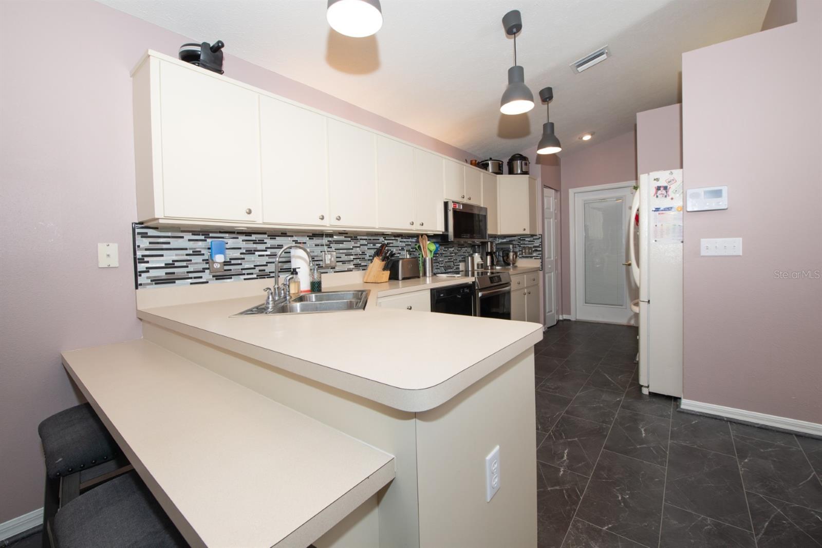 Image 23 of 40 For 10321 Ravines Drive