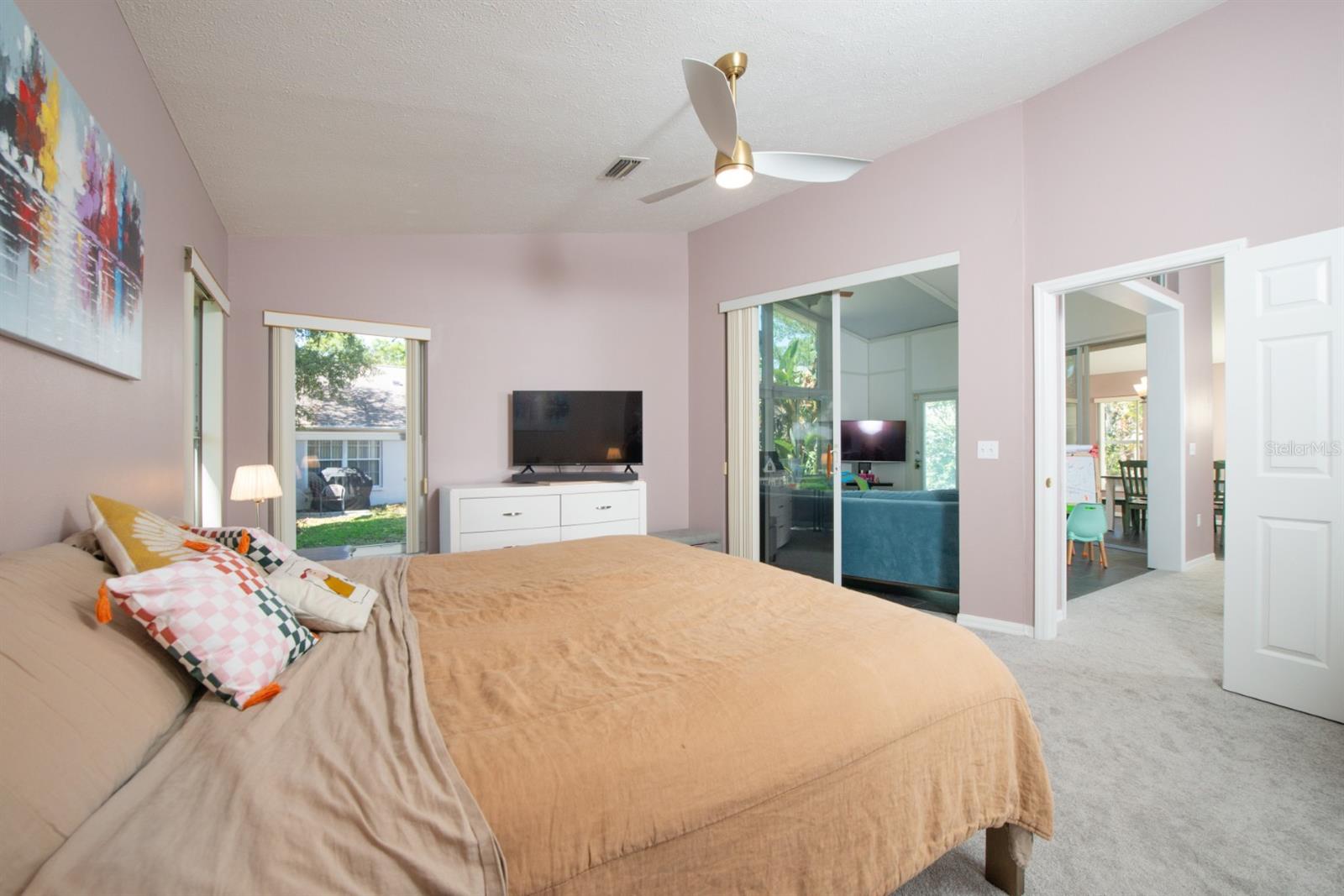 Image 35 of 40 For 10321 Ravines Drive