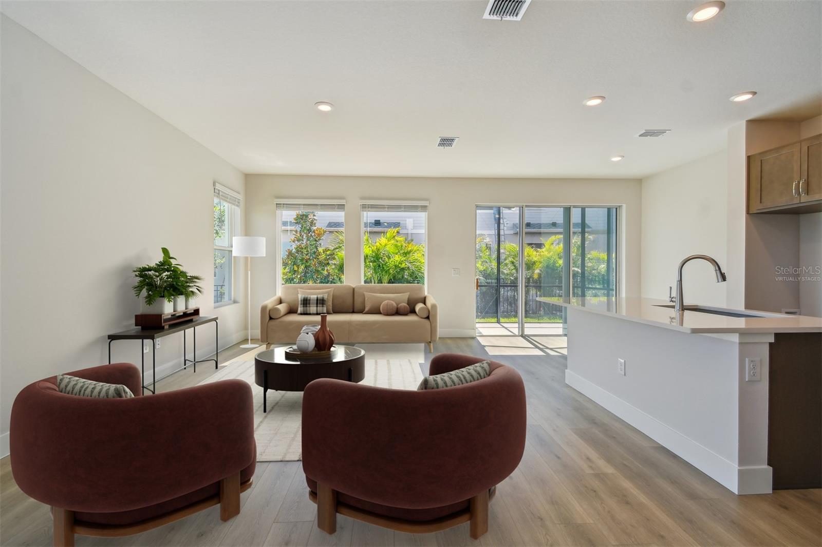 Image 43 of 44 For 10712 Oak Bend Drive