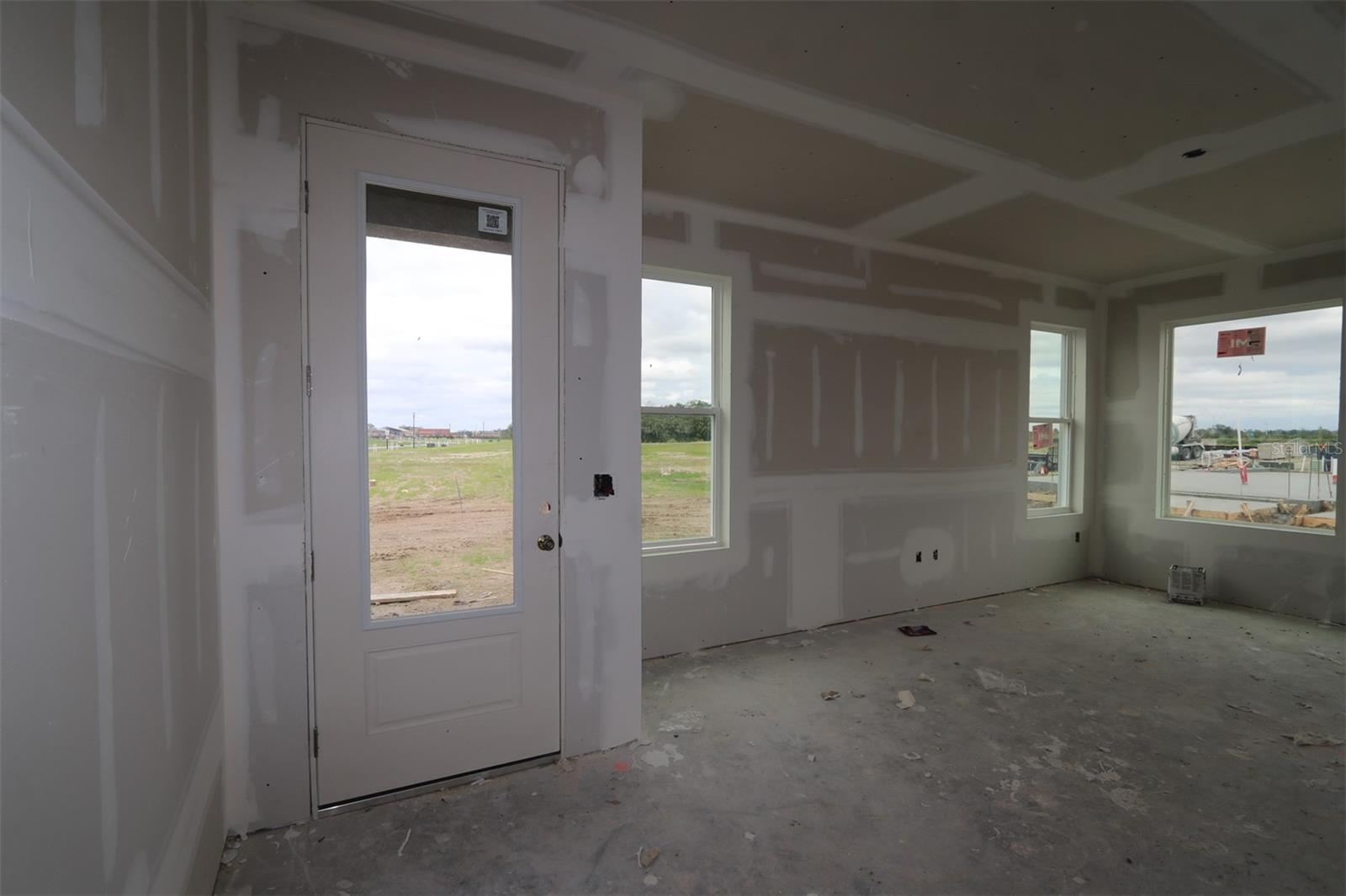 Image 5 of 14 For 10712 Oak Bend Drive