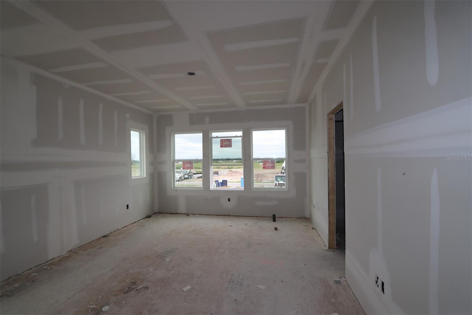 Image 9 of 14 For 10712 Oak Bend Drive