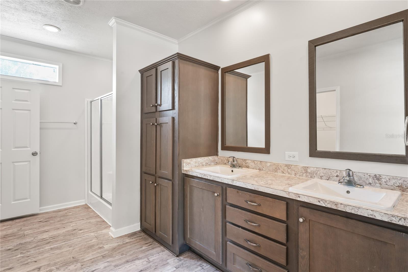 Image 12 of 26 For 4568 18th Avenue S