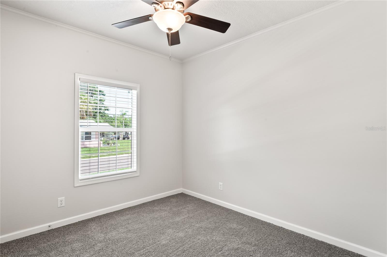 Image 15 of 26 For 4568 18th Avenue S