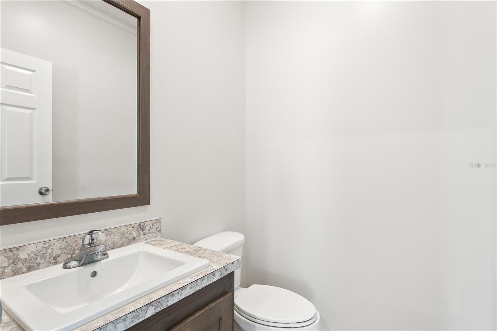 Image 17 of 26 For 4568 18th Avenue S