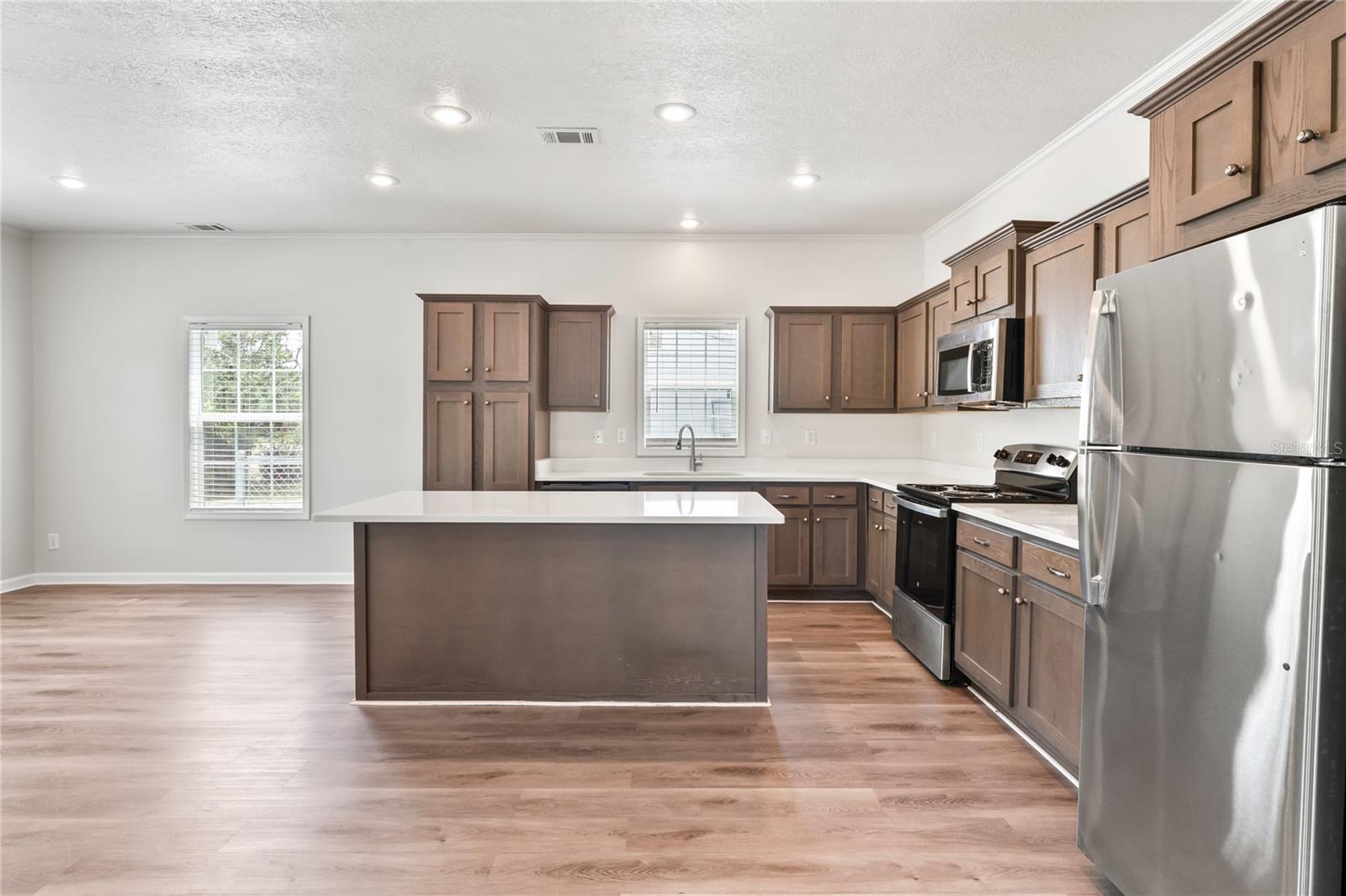 Image 5 of 26 For 4568 18th Avenue S