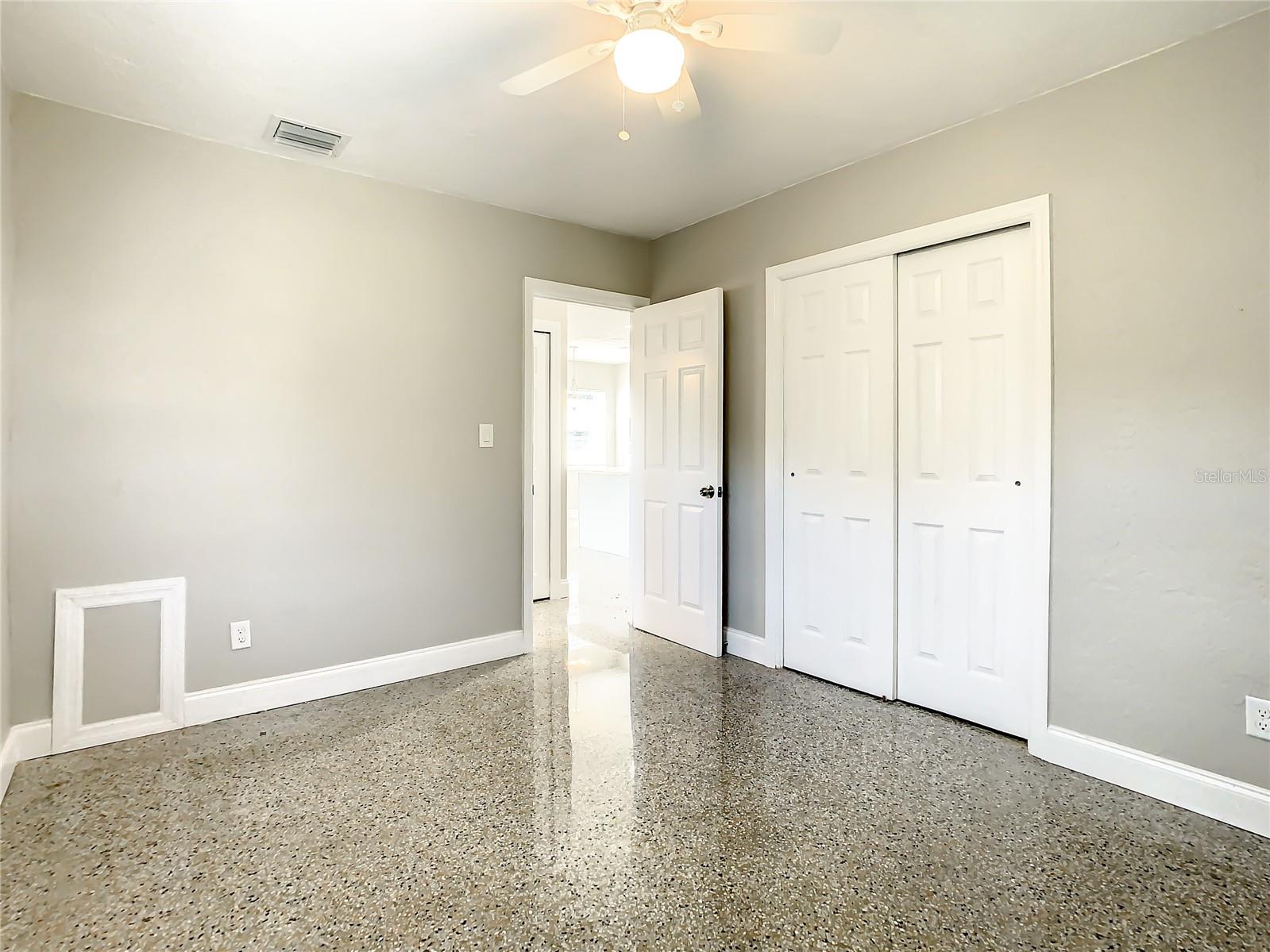 Image 23 of 42 For 8111 30th Avenue N