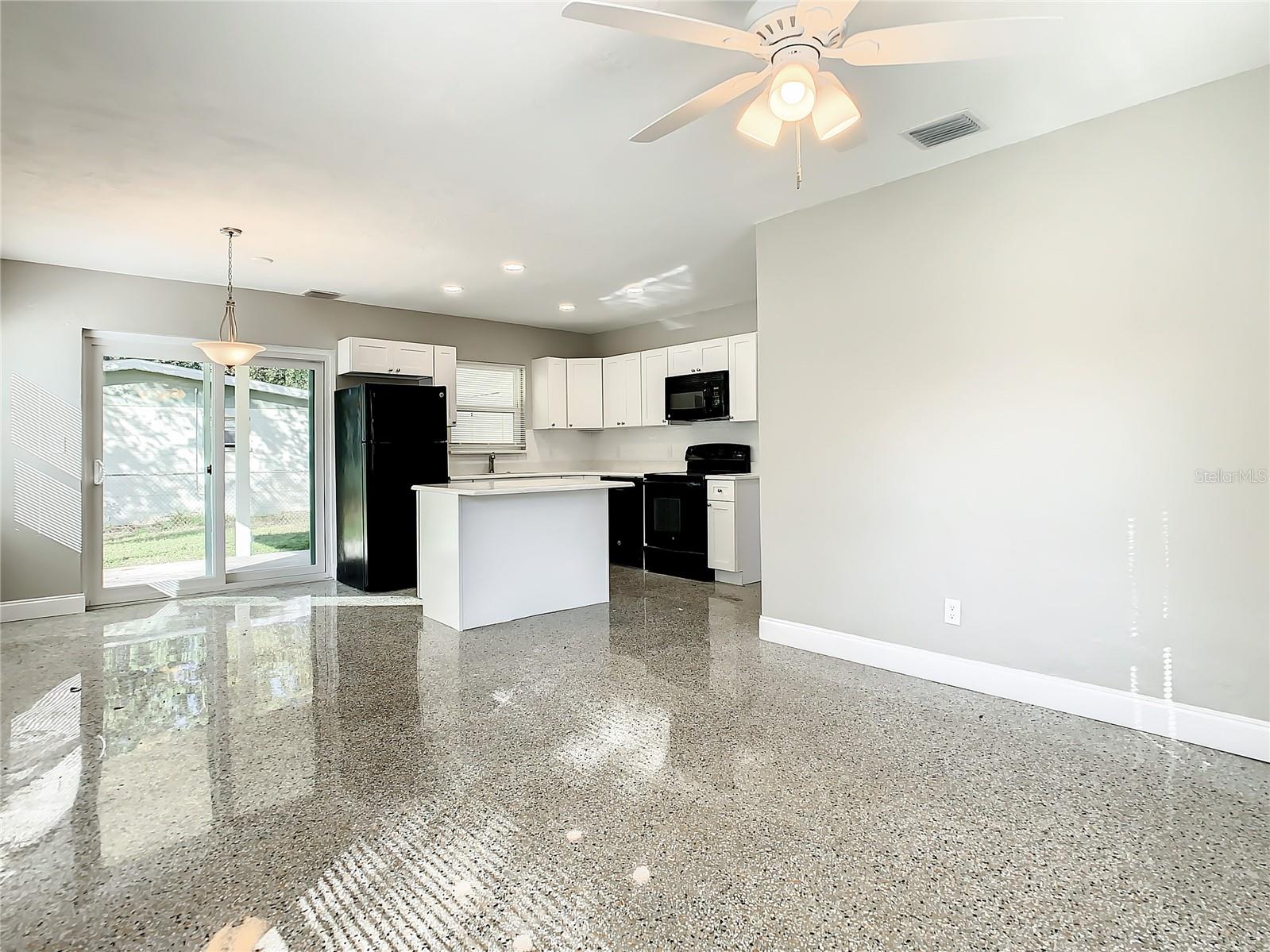 Image 3 of 42 For 8111 30th Avenue N