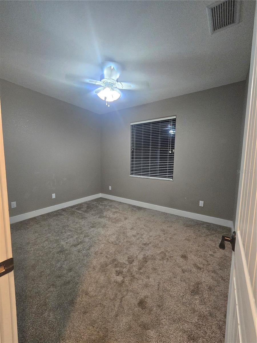 Listing photo id 41 for 4323 Baynes Road