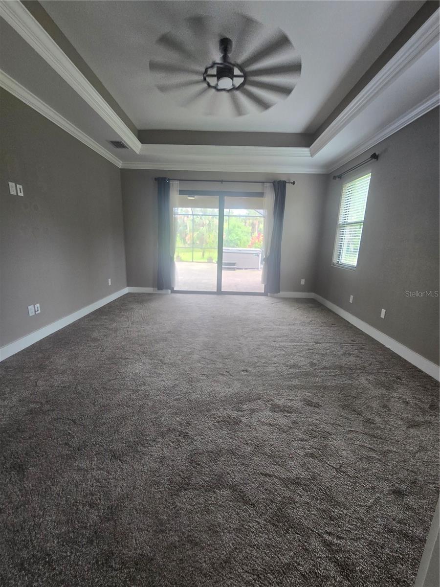 Listing photo id 43 for 4323 Baynes Road