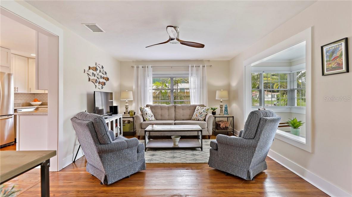Image 4 of 28 For 3466 6th Avenue N