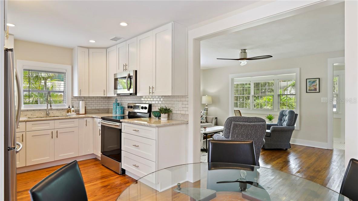Image 6 of 28 For 3466 6th Avenue N