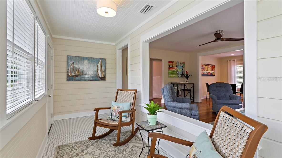 Image 9 of 28 For 3466 6th Avenue N