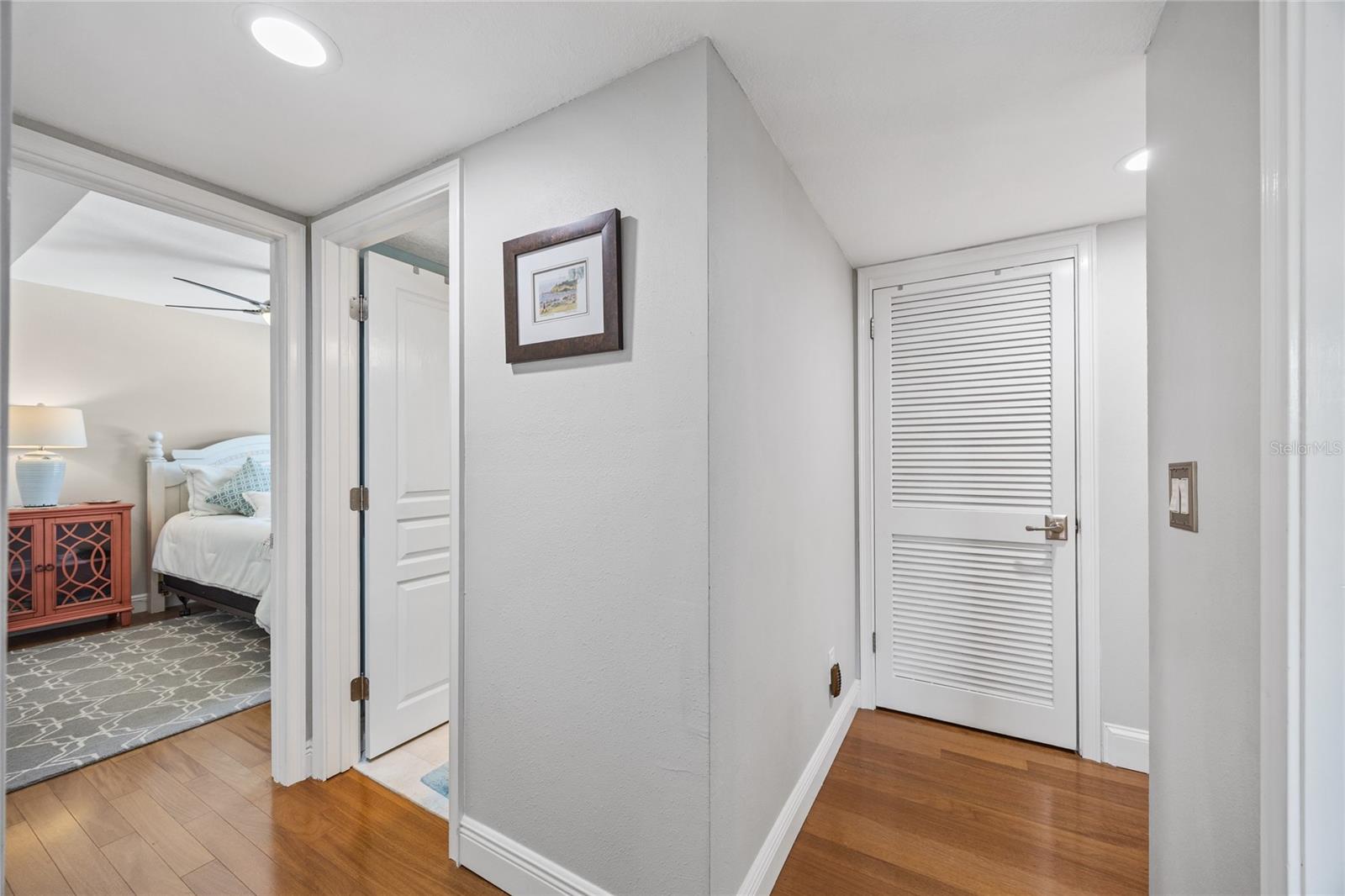 Image 33 of 50 For 10605 Carrollbrook Lane