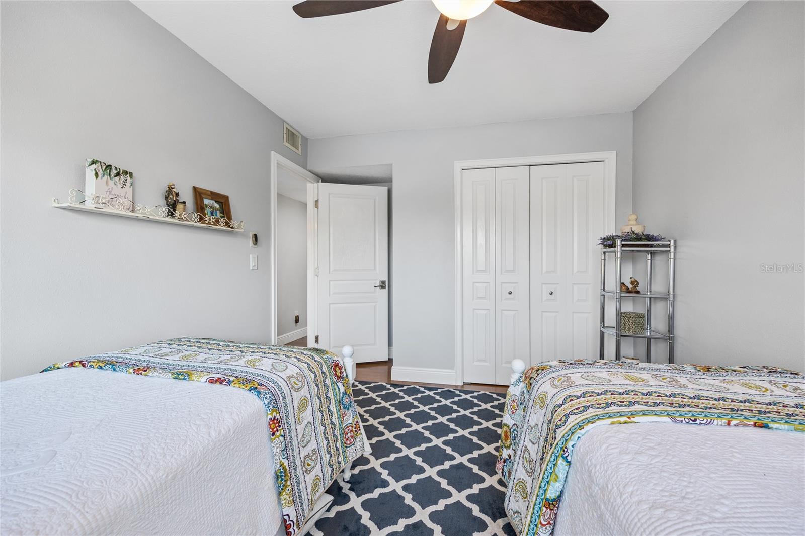 Image 36 of 50 For 10605 Carrollbrook Lane
