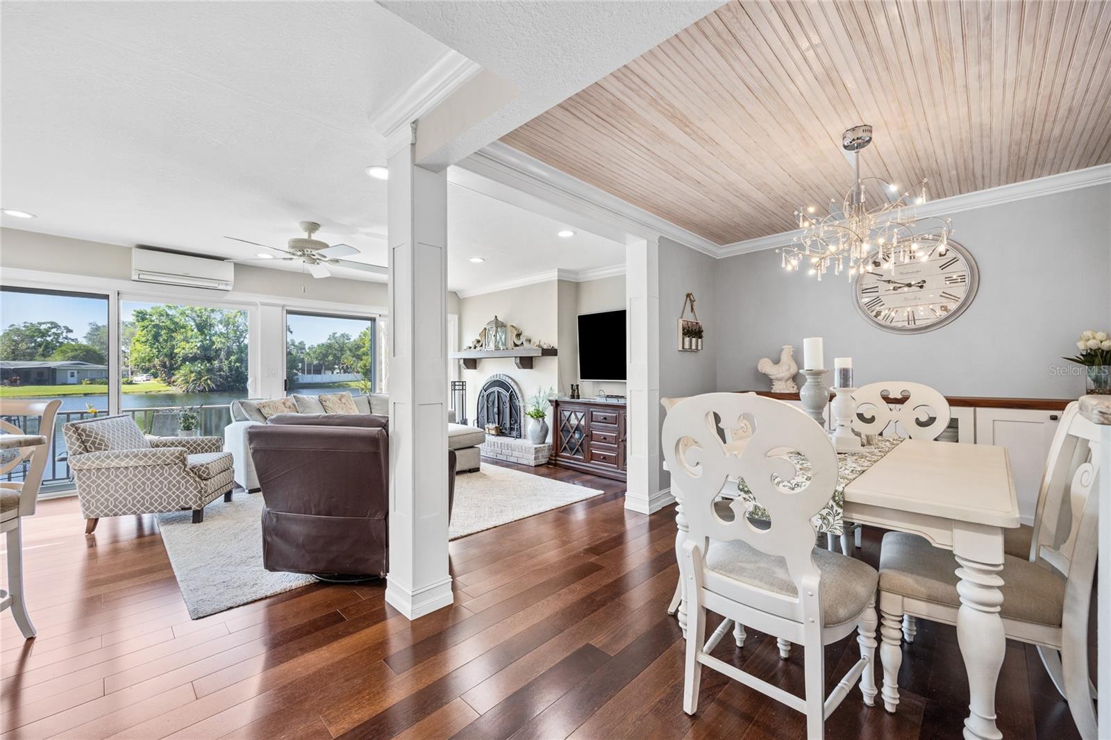 Image 4 of 50 For 10605 Carrollbrook Lane