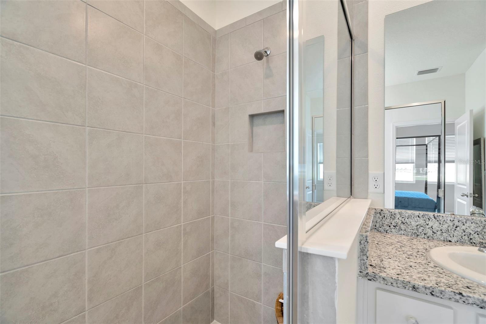 Listing photo id 47 for 3504 Golden Wheat Lane