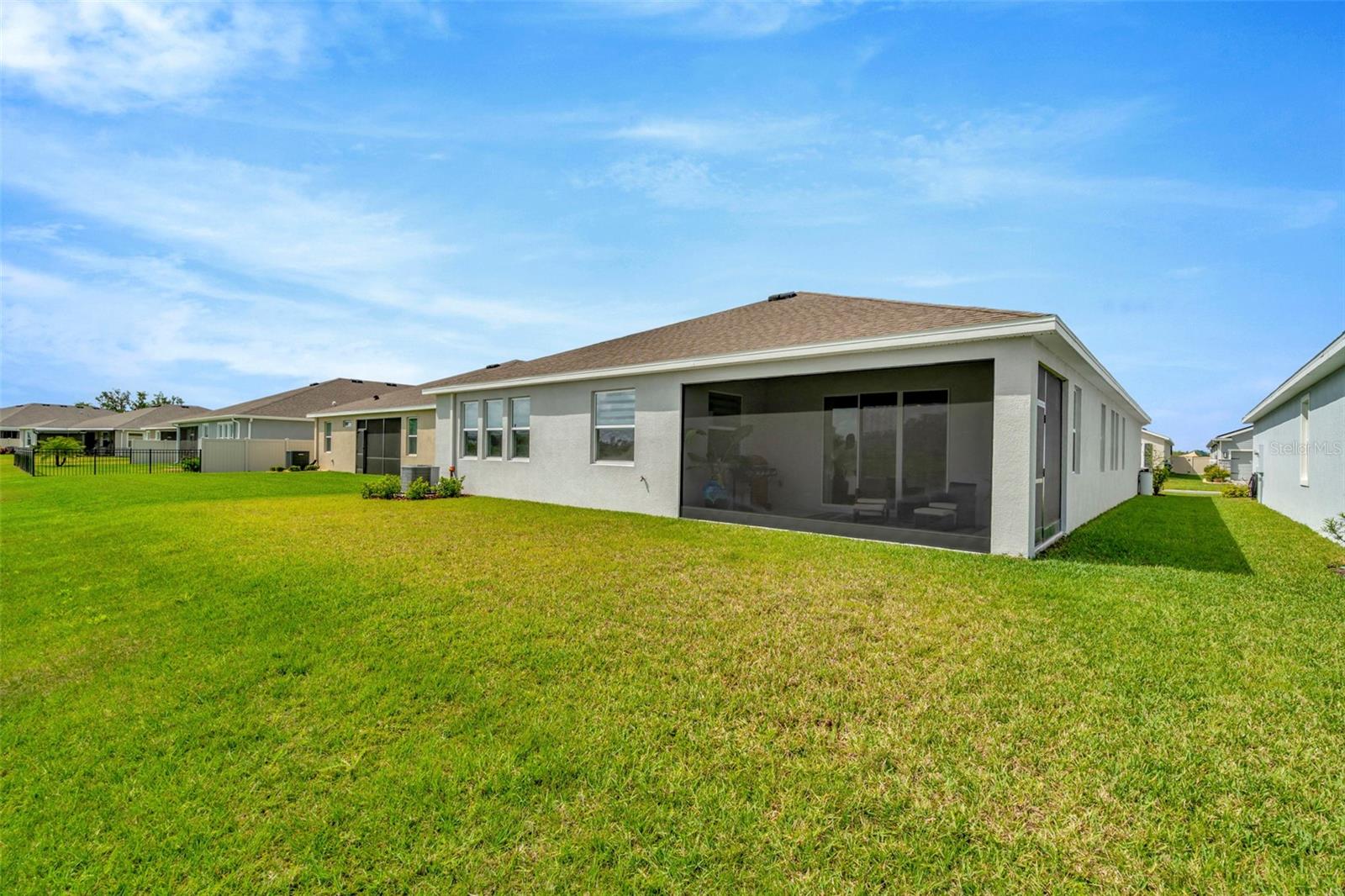 Listing photo id 4 for 3504 Golden Wheat Lane