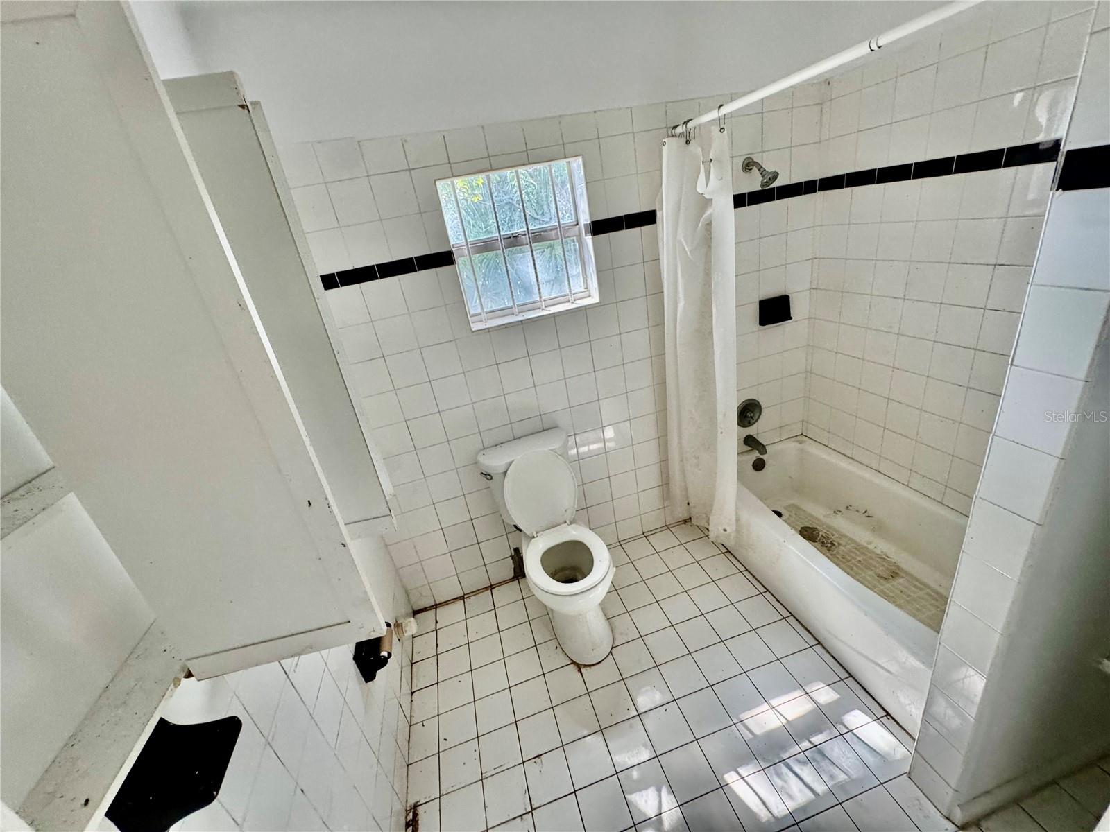 Image 13 of 24 For 2467 103rd Street