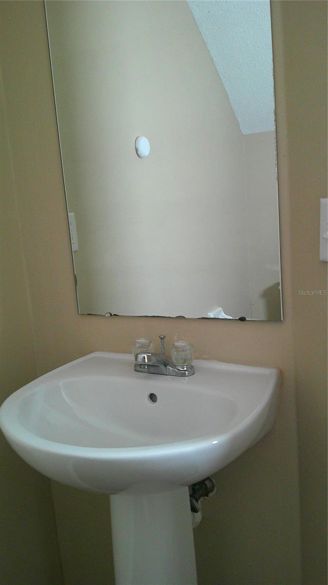 Image 13 of 13 For 537 Kensington Lake Circle