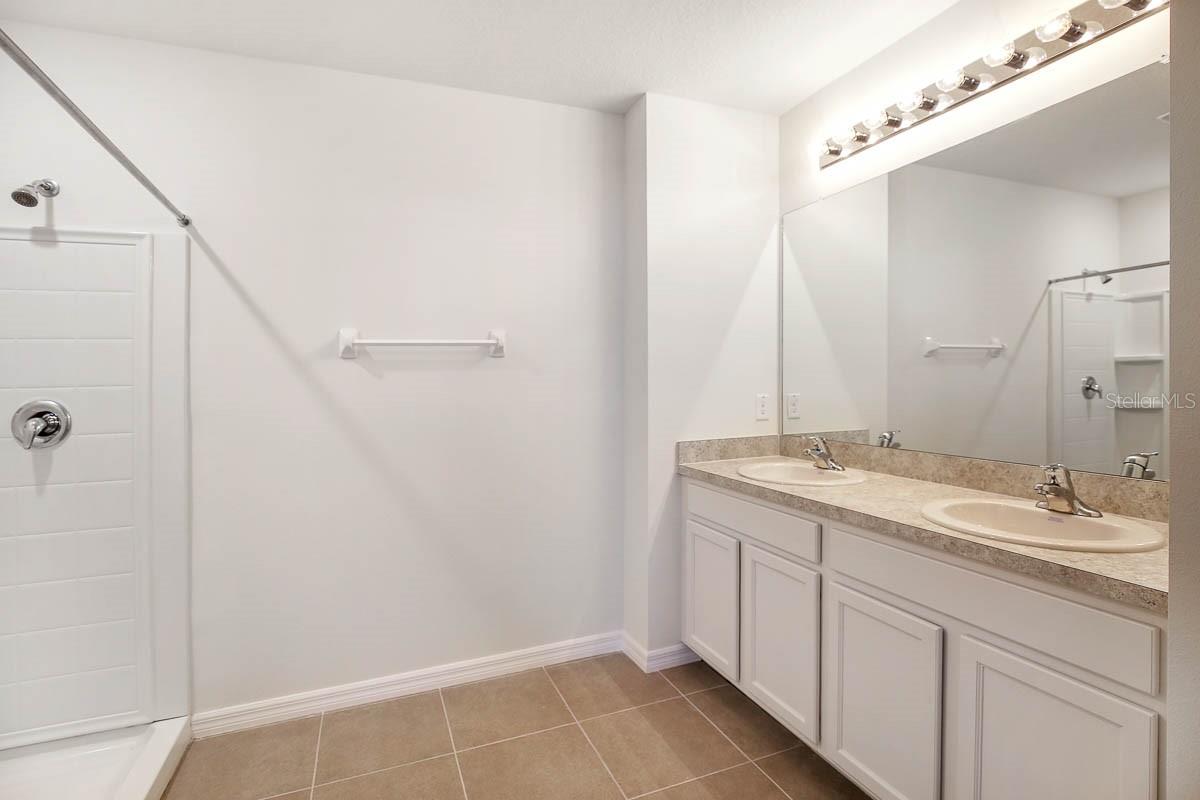 Image 10 of 21 For 16748 Trite Bend Street