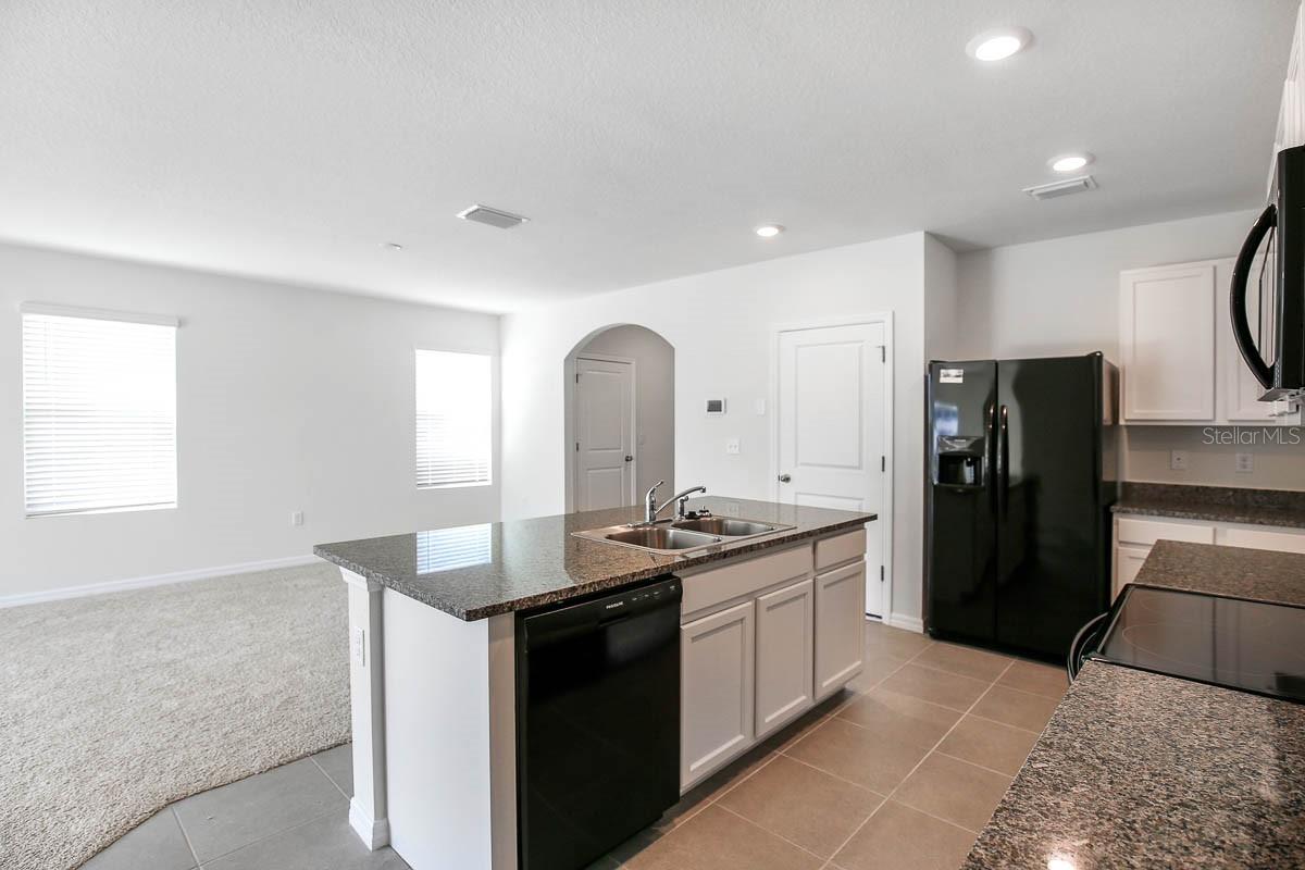 Image 4 of 21 For 16748 Trite Bend Street