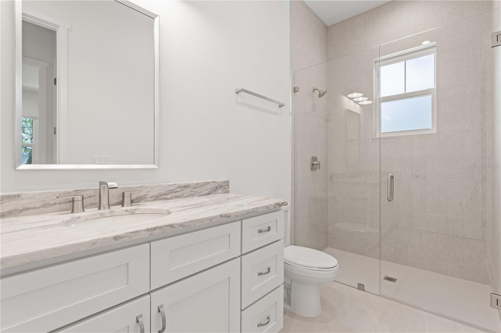 Listing photo id 64 for 4307 Renellie Drive S