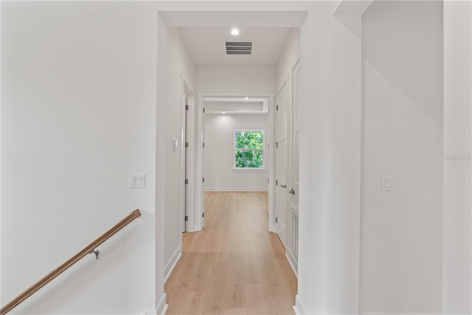 Listing photo id 68 for 4307 Renellie Drive S