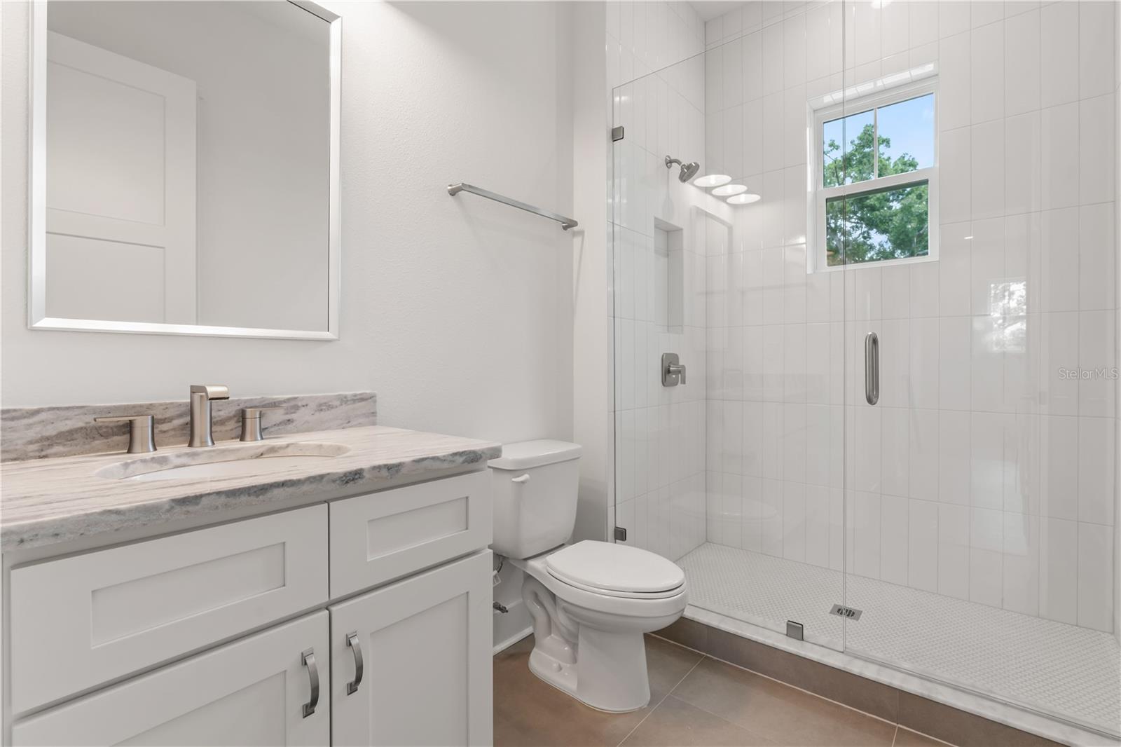 Listing photo id 77 for 4307 Renellie Drive S