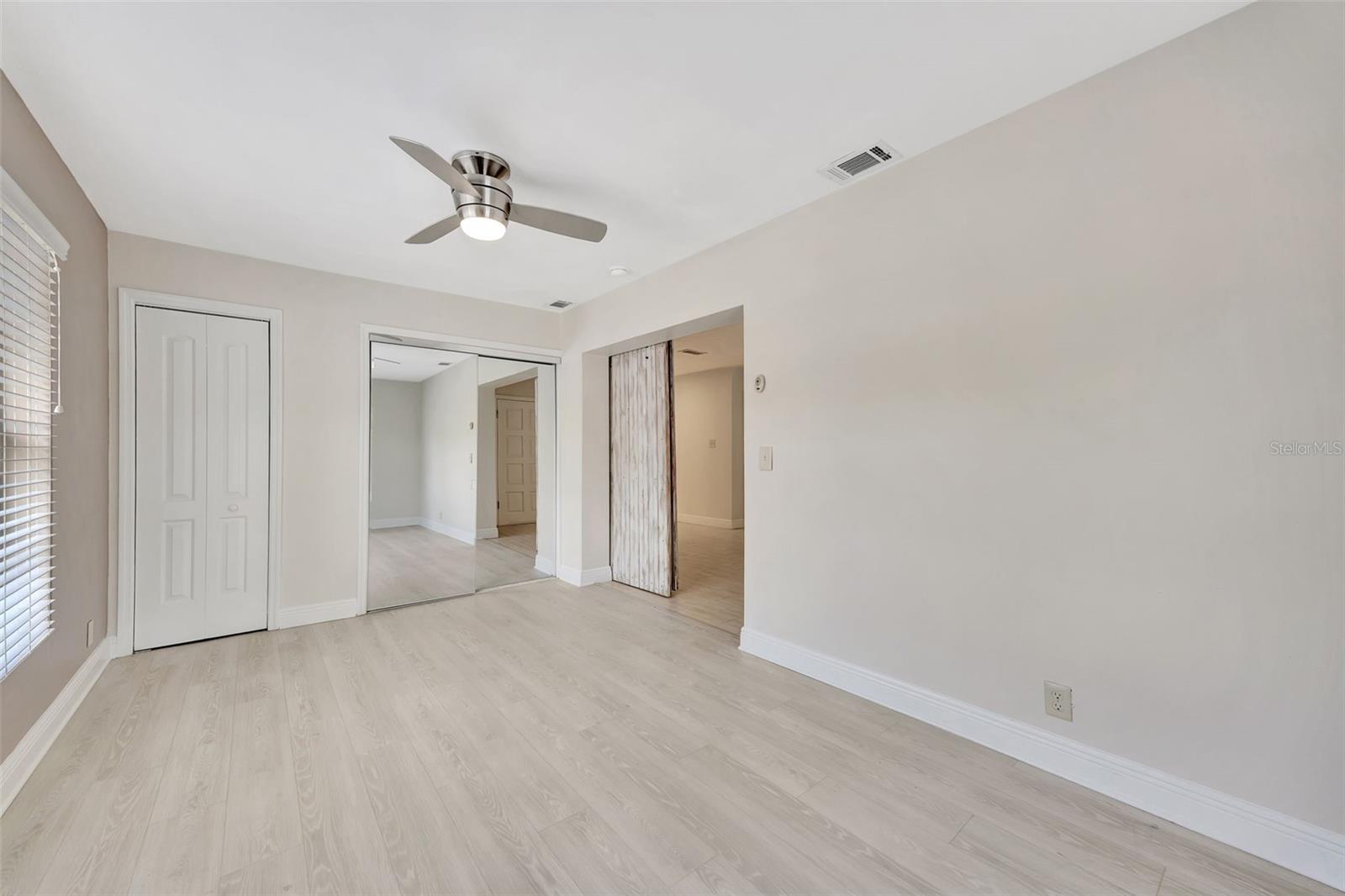 Image 10 of 39 For 2106 Saint Isabel Street
