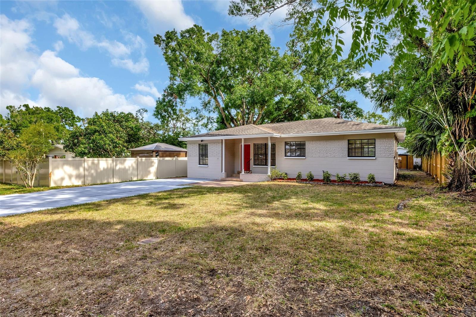 Image 2 of 39 For 2106 Saint Isabel Street