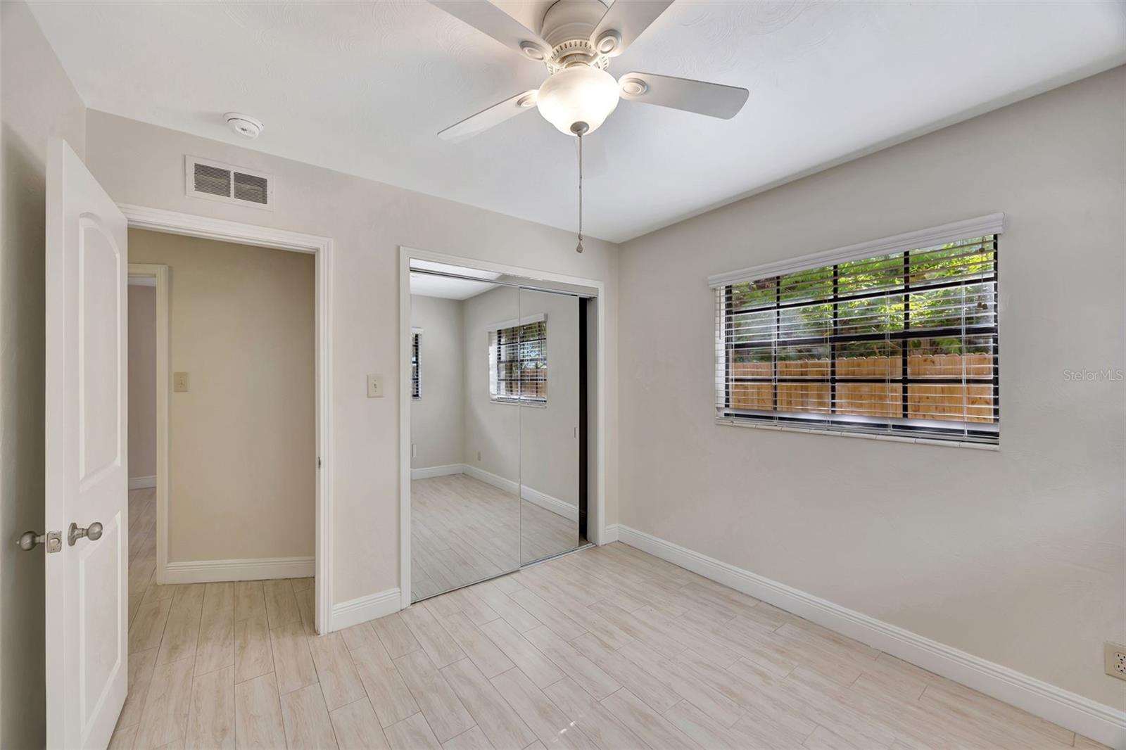 Image 21 of 39 For 2106 Saint Isabel Street