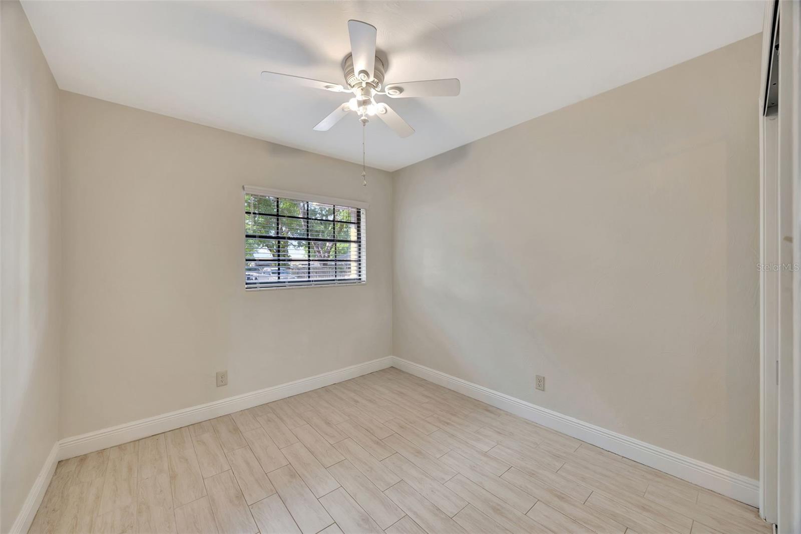 Image 22 of 39 For 2106 Saint Isabel Street