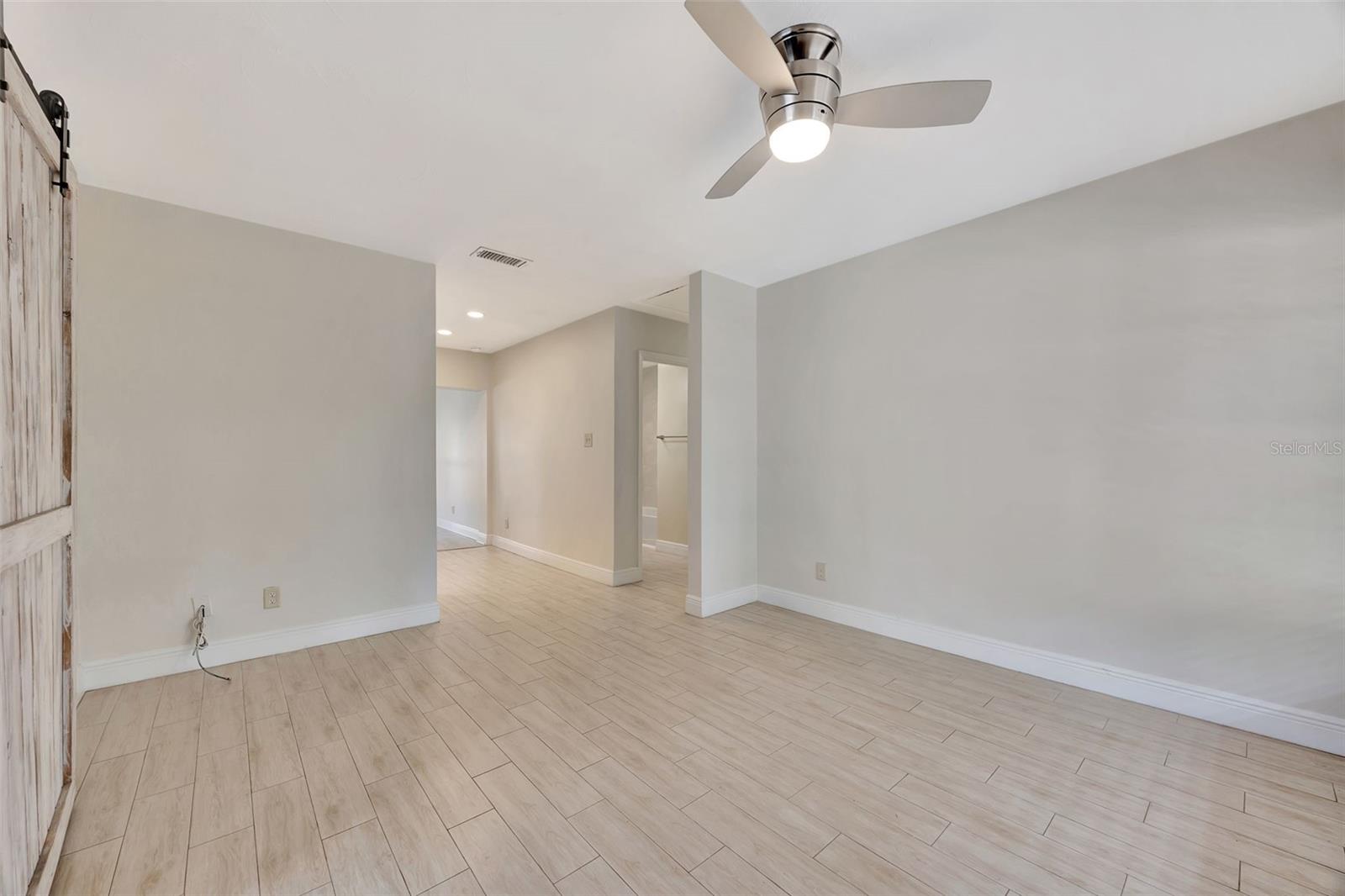 Image 7 of 39 For 2106 Saint Isabel Street