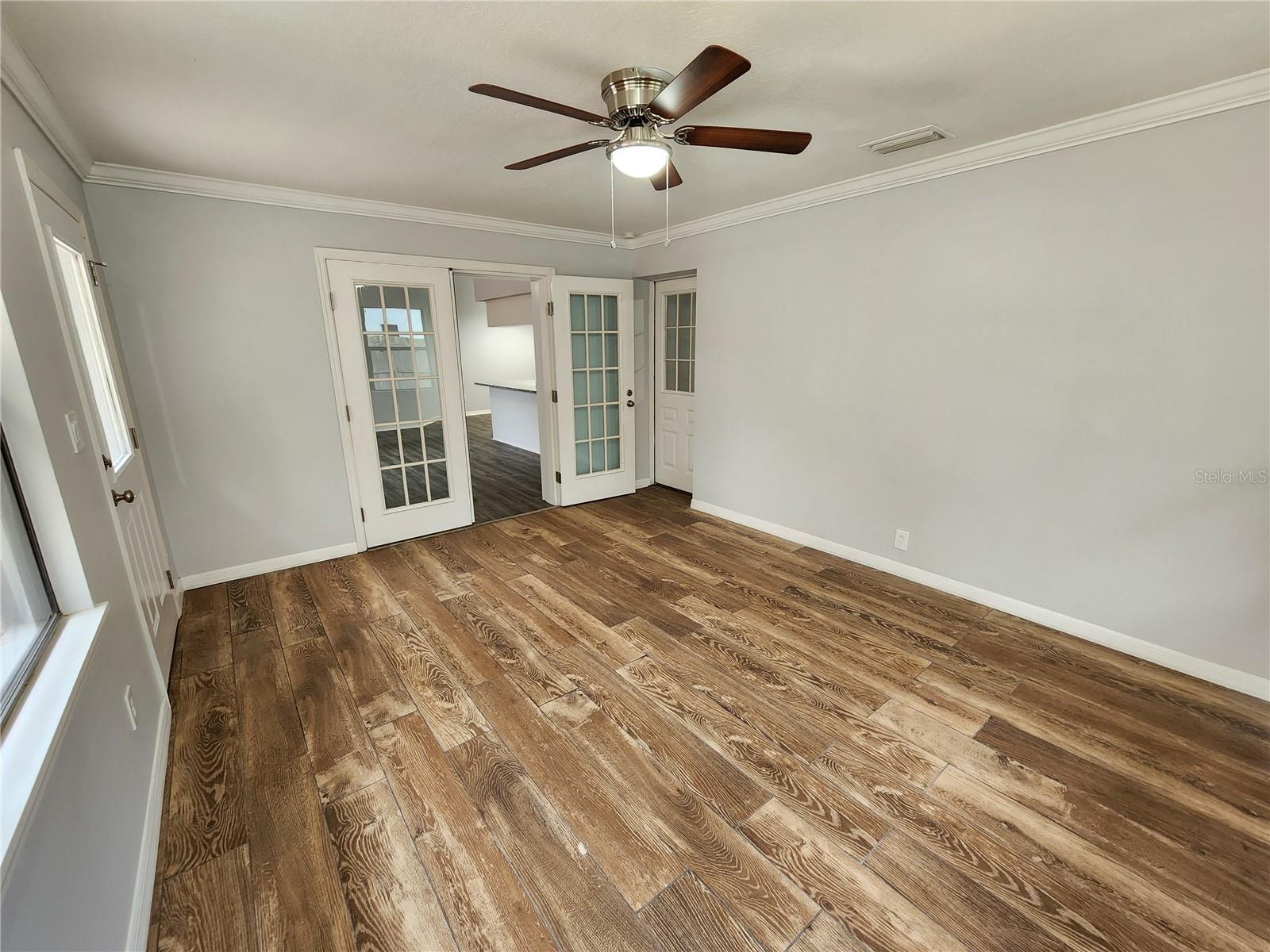 Listing photo id 18 for 12312 Golden Oak Circle
