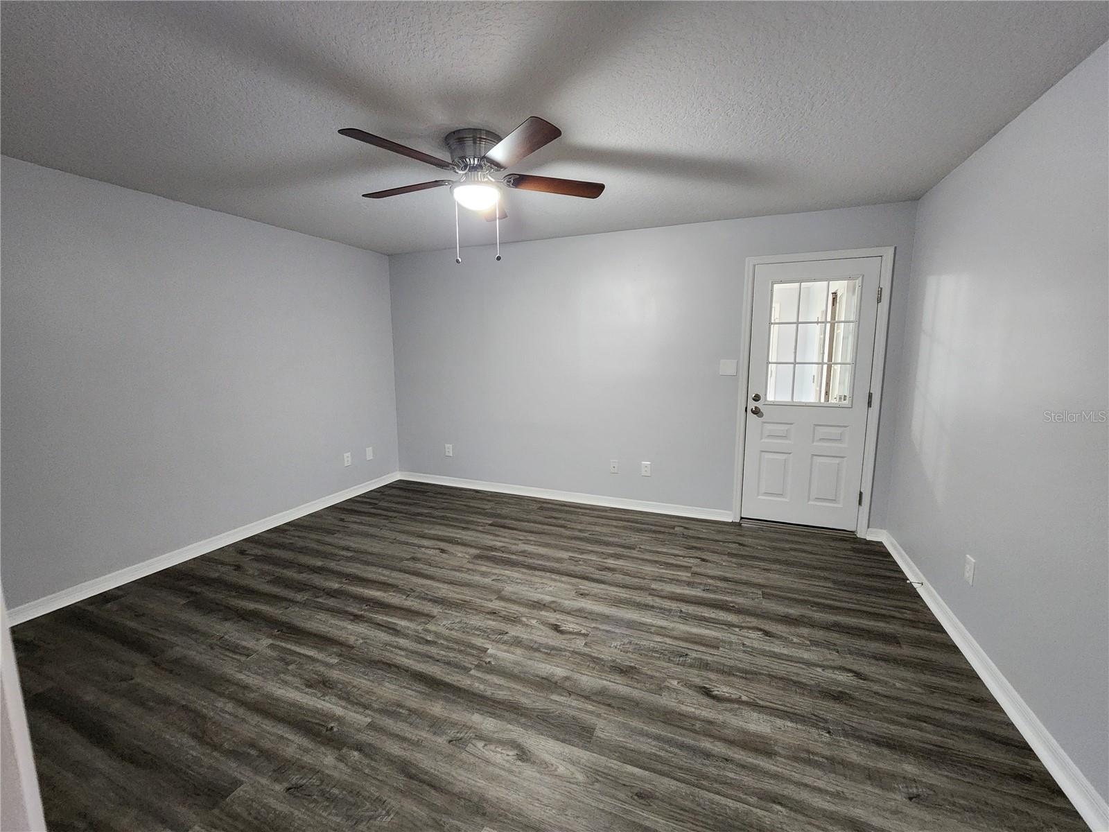 Listing photo id 23 for 12312 Golden Oak Circle
