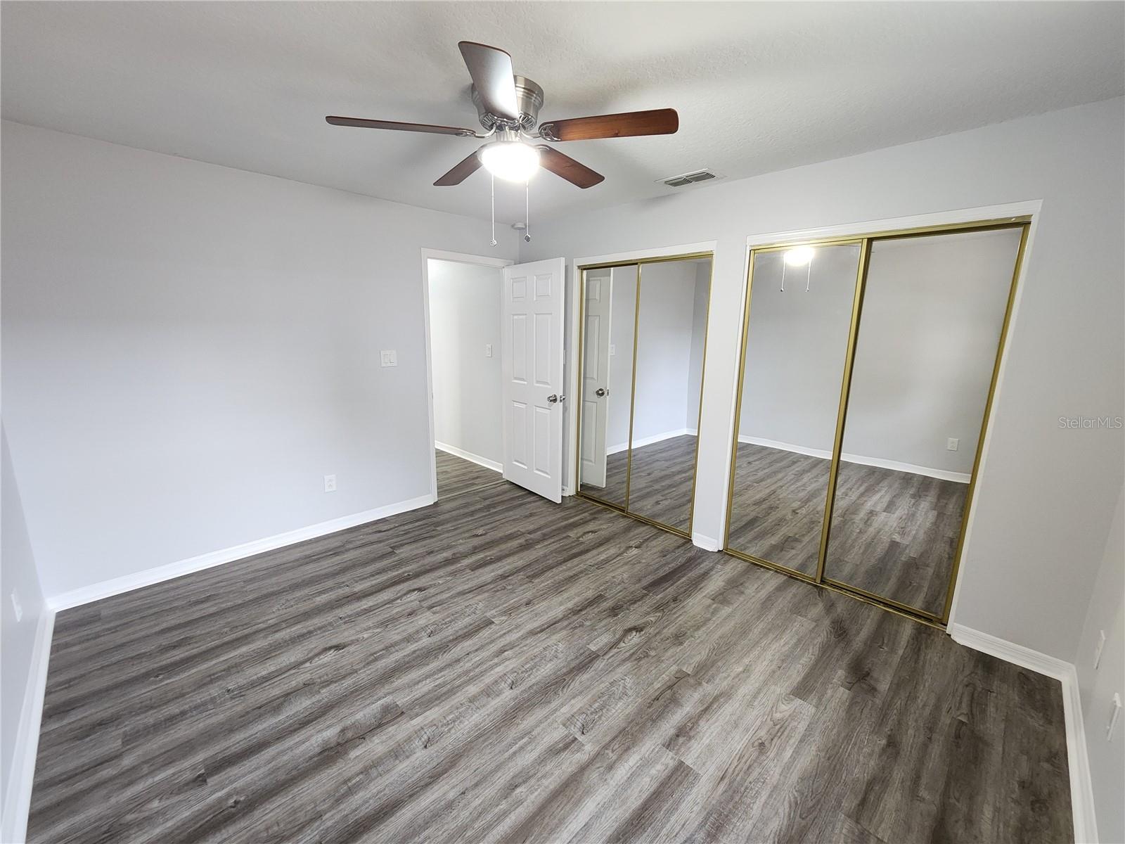 Listing photo id 27 for 12312 Golden Oak Circle