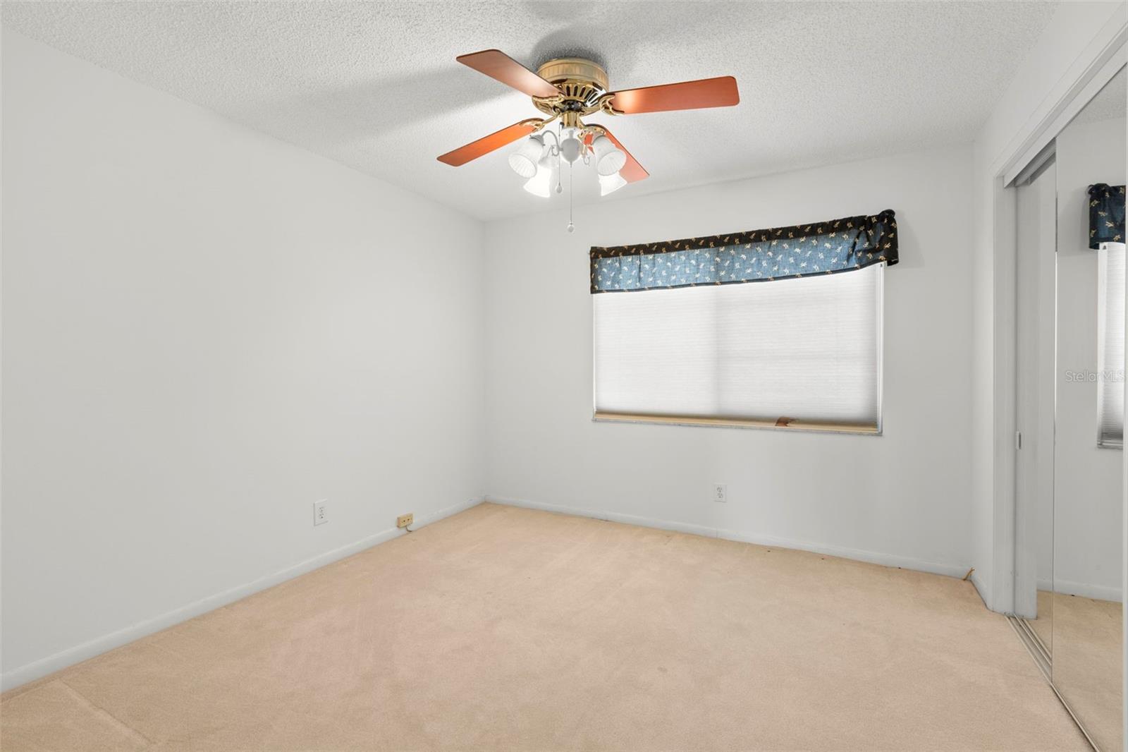 Image 23 of 47 For 9901 1st Street E D