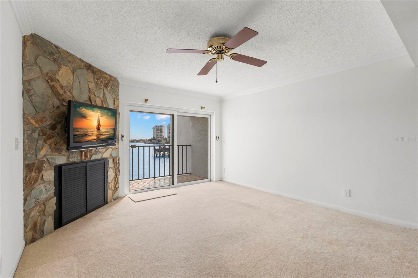 Image 6 of 47 For 9901 1st Street E D