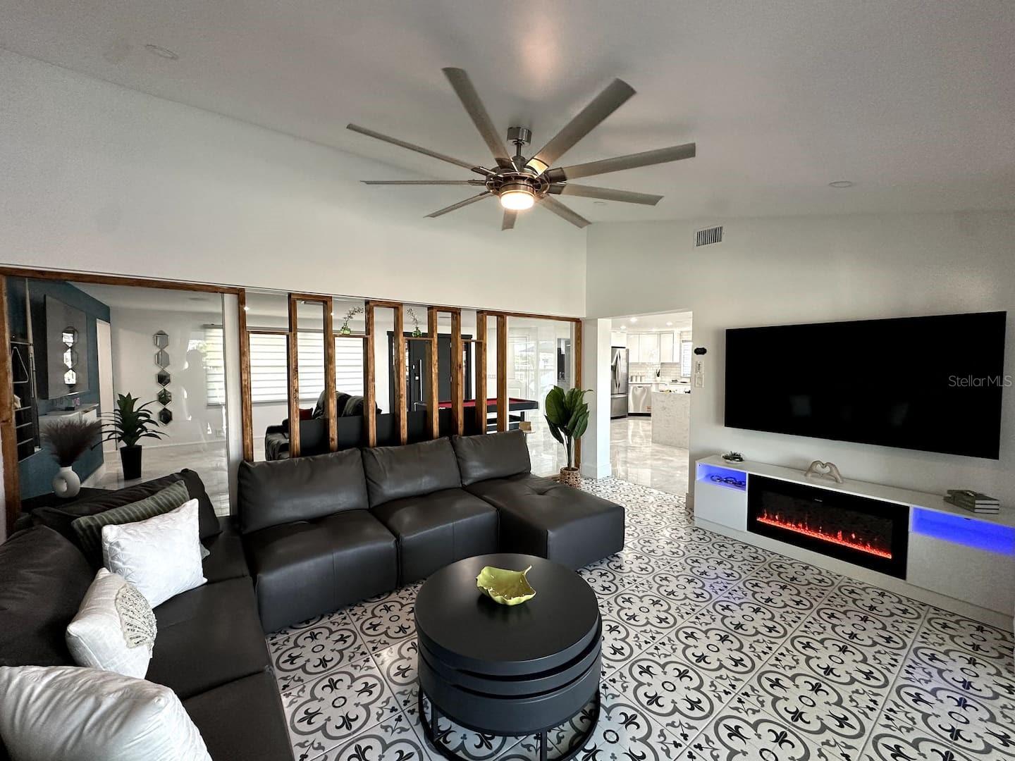 Image 16 of 58 For 4644 Bay Crest Drive