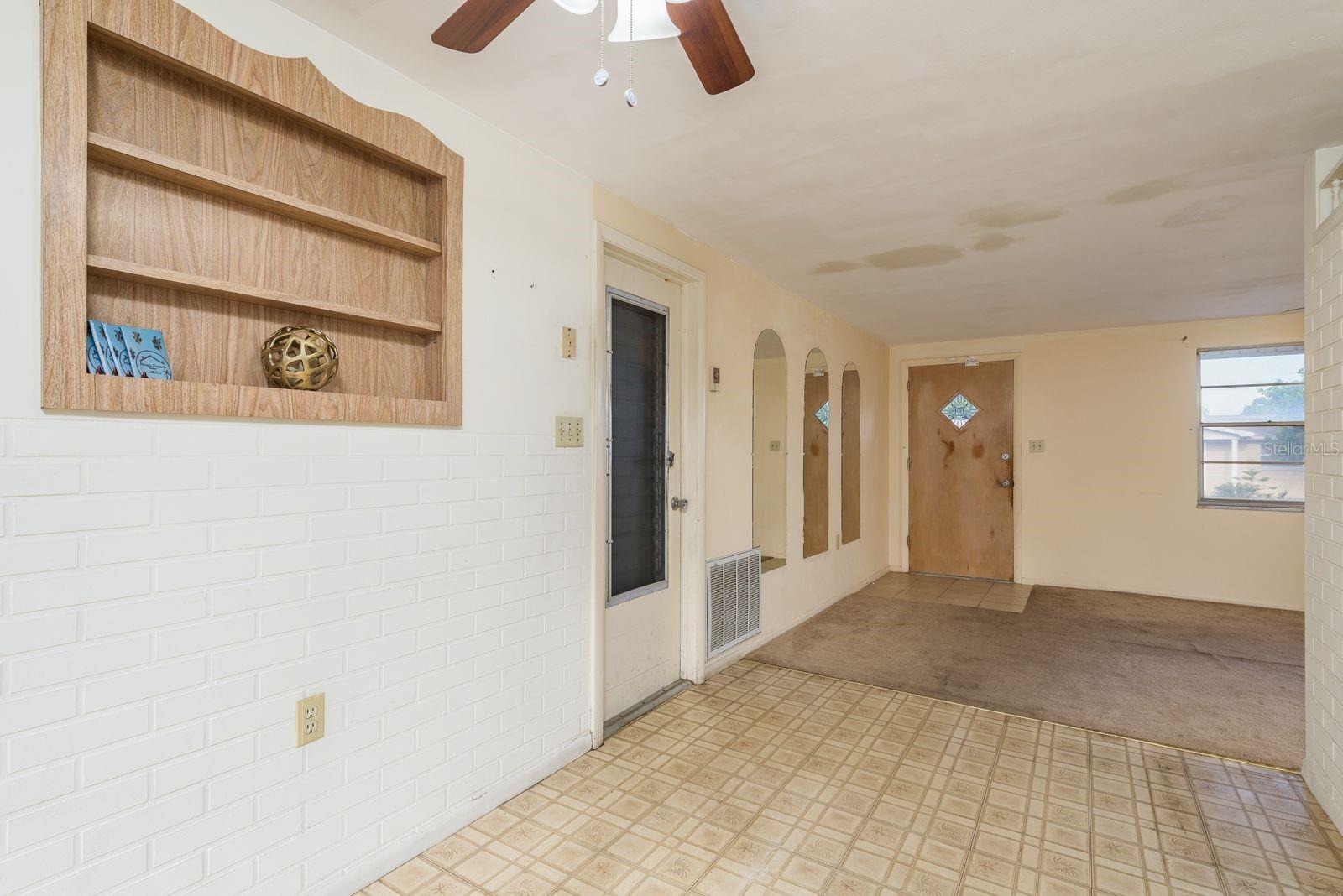 Image 11 of 29 For 3706 Cambridge Street