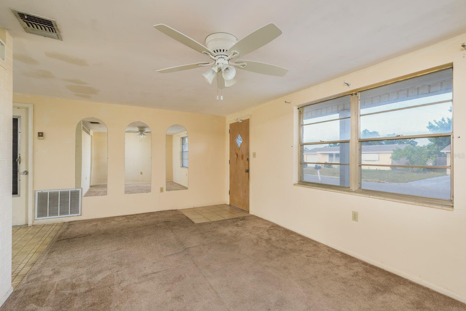 Image 4 of 29 For 3706 Cambridge Street