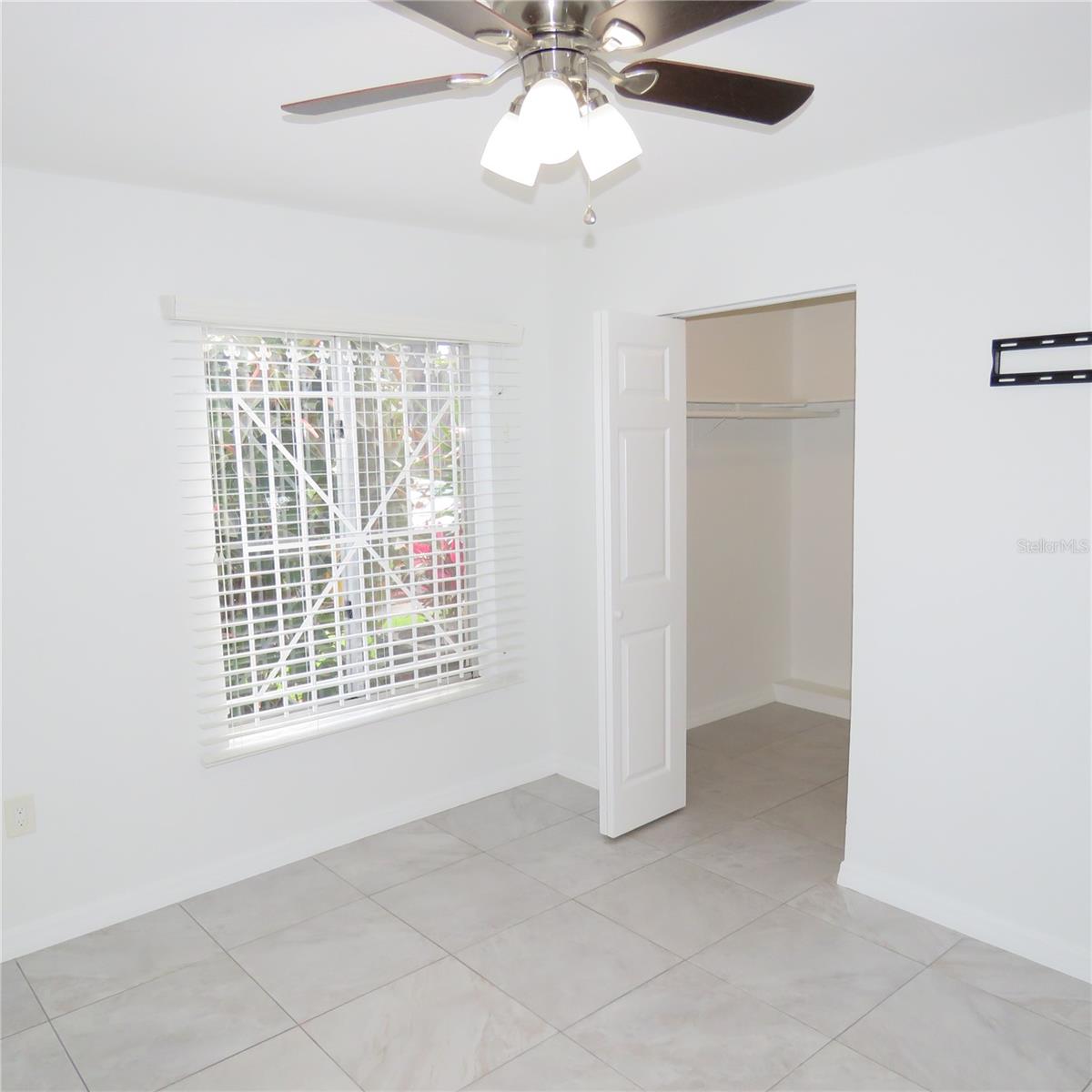 Image 11 of 24 For 3841 Lake Drive 198