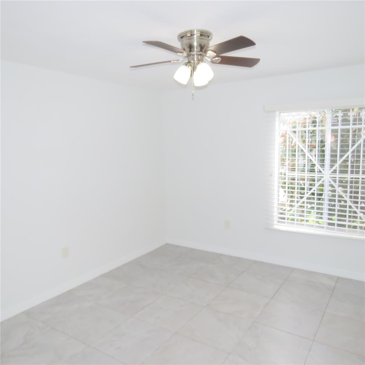 Image 15 of 24 For 3841 Lake Drive 198