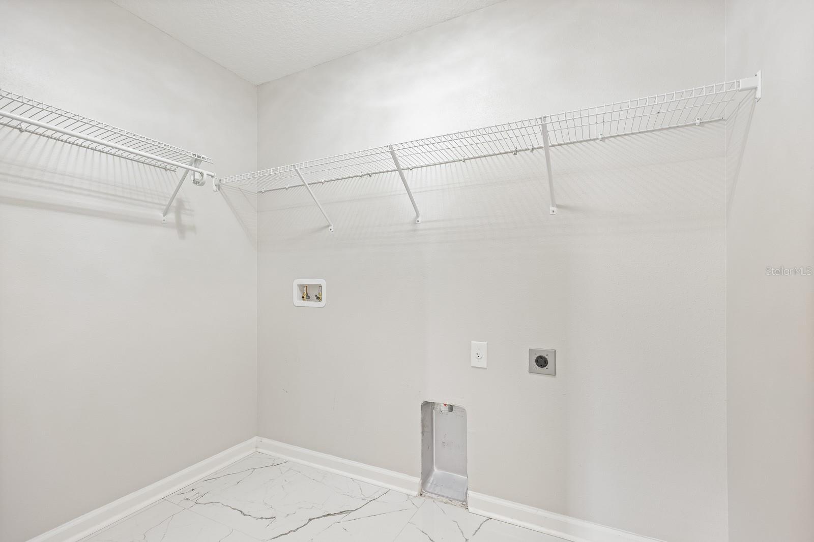 Image 29 of 35 For 10828 Quickwater Court