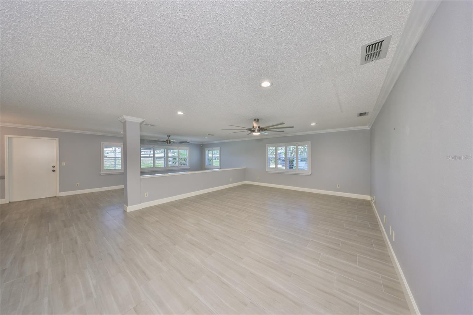 Image 10 of 53 For 2509 Locksley Street 237