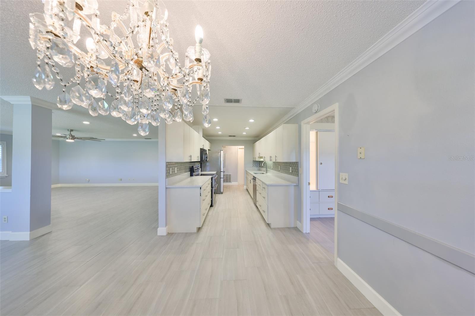 Image 20 of 53 For 2509 Locksley Street 237